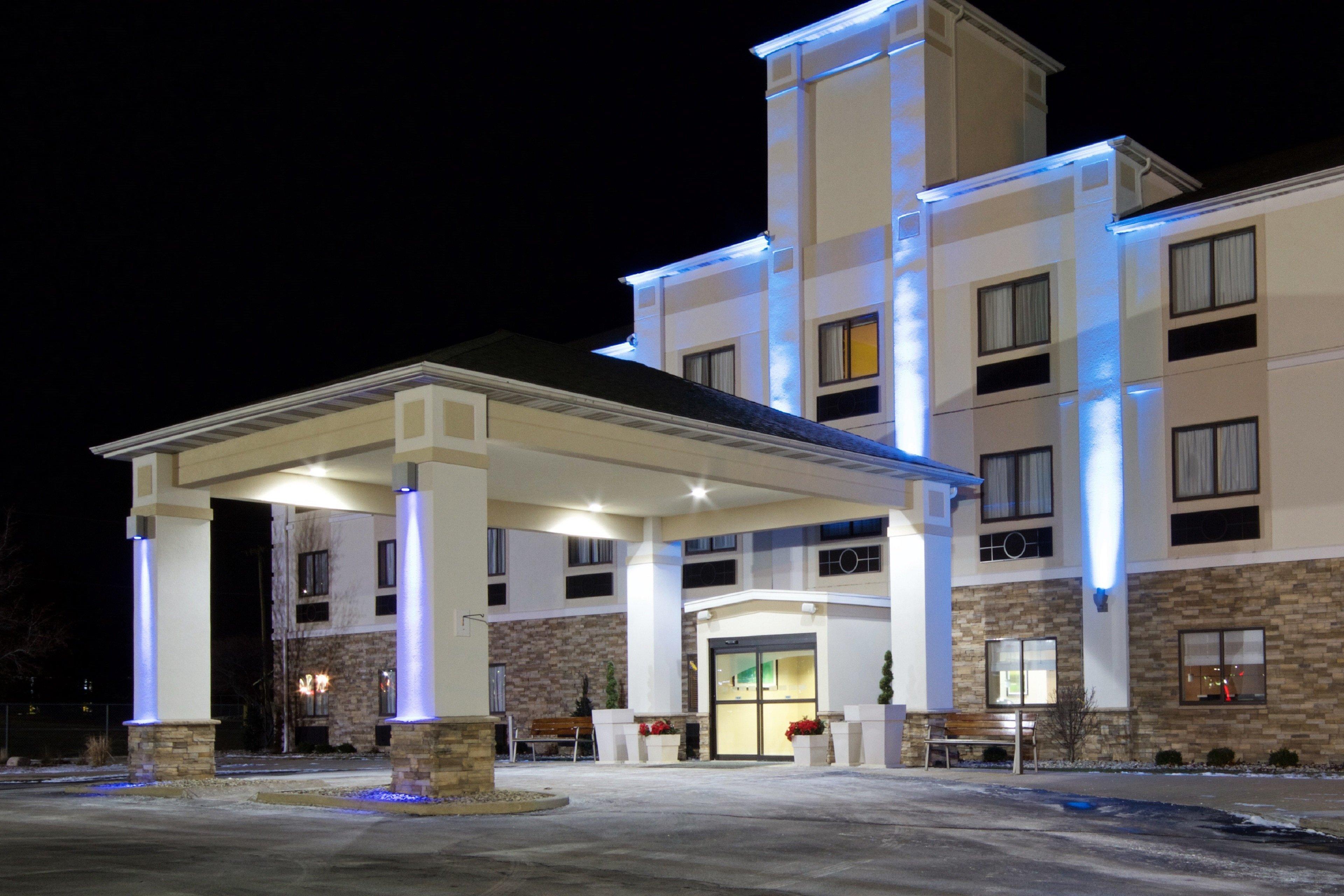 Holiday Inn Express Adrian By Ihg Εξωτερικό φωτογραφία