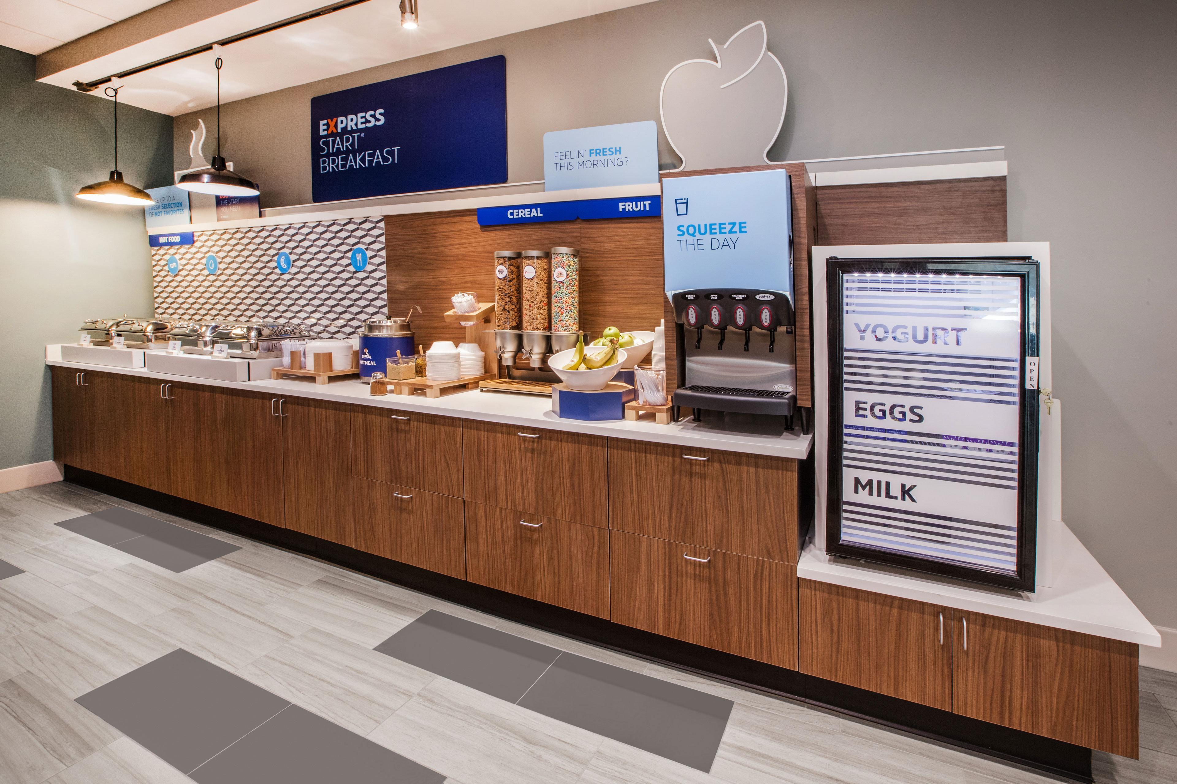 Holiday Inn Express Adrian By Ihg Εξωτερικό φωτογραφία