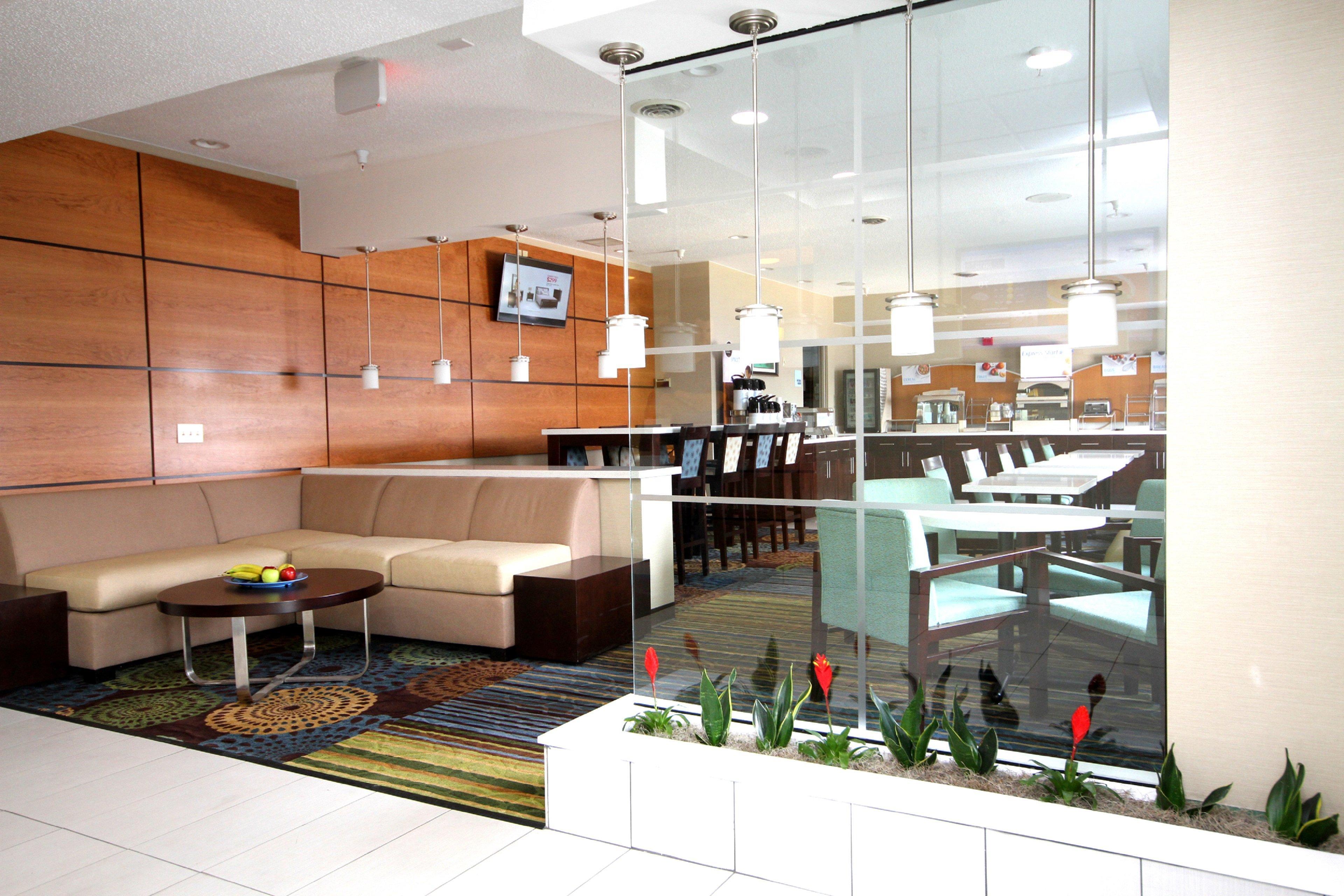 Holiday Inn Express Adrian By Ihg Εξωτερικό φωτογραφία