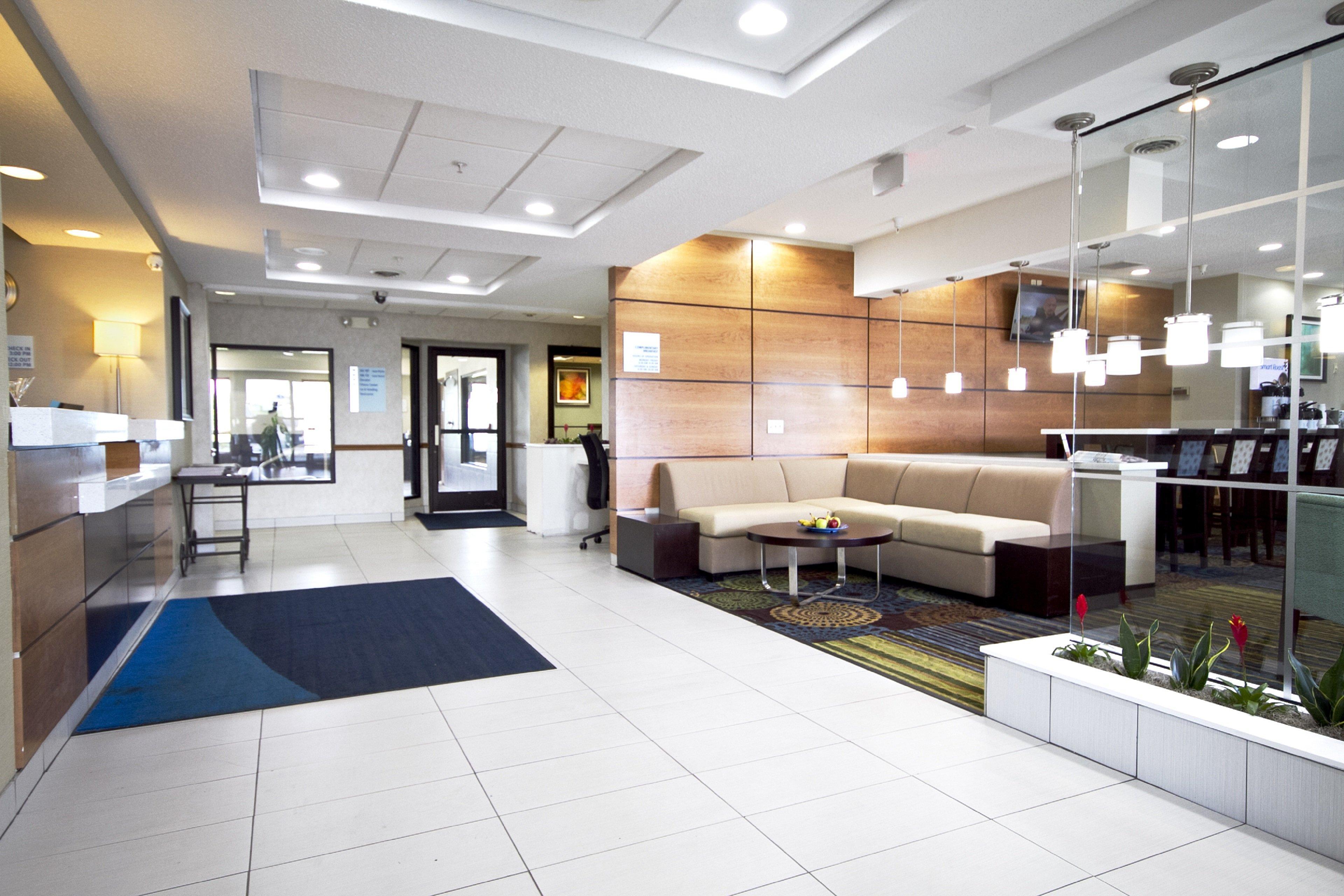 Holiday Inn Express Adrian By Ihg Εξωτερικό φωτογραφία