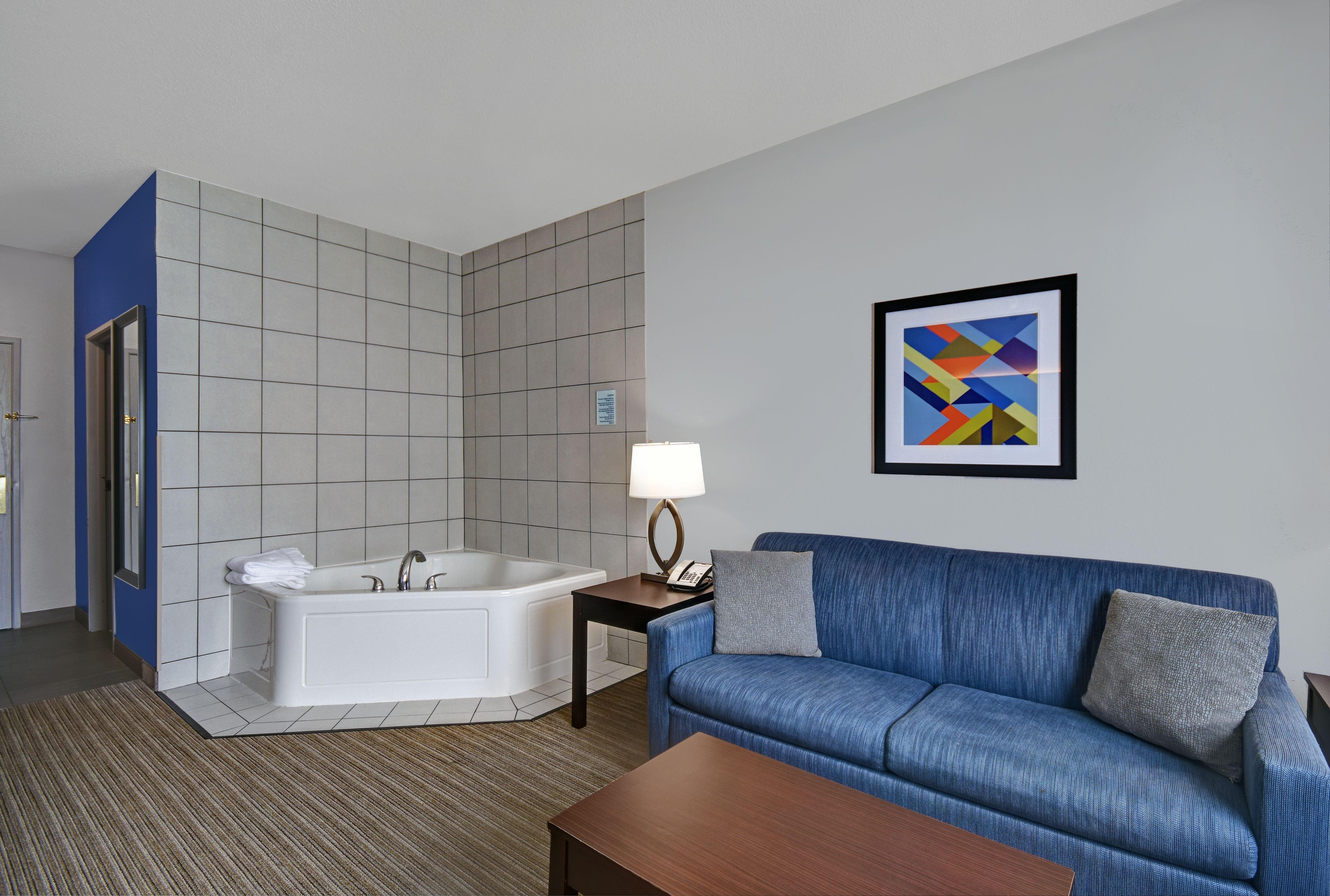 Holiday Inn Express Adrian By Ihg Εξωτερικό φωτογραφία