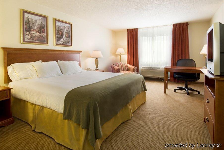 Holiday Inn Express Adrian By Ihg Δωμάτιο φωτογραφία